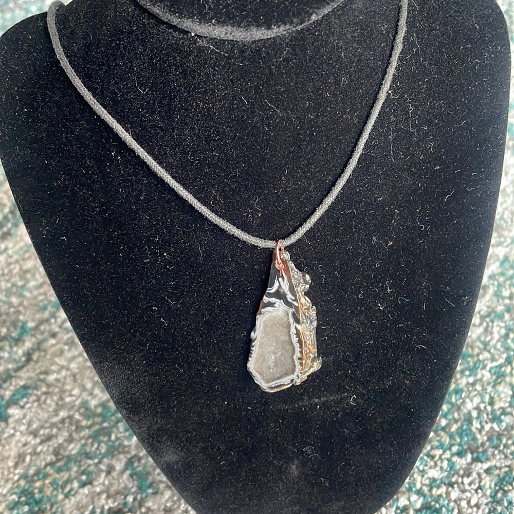 Handmade stone necklace cord copper wire natural quartz stone